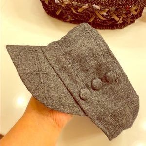 Ladie’s soft wool hat gray